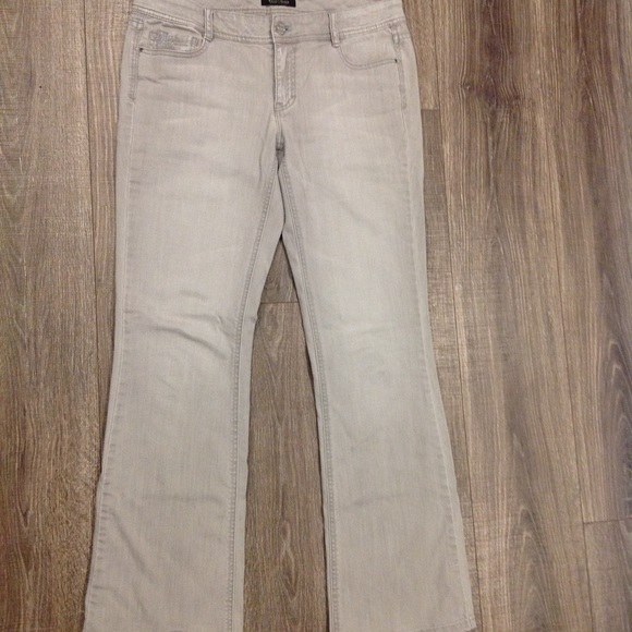 White House Black Market Jeans - Picture 3 of 6